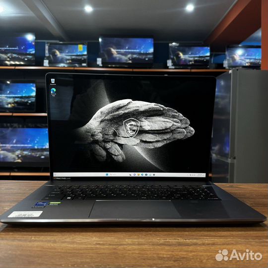 Ноутбук MSI Creator Z17 A12ugst-238RU RTX3070Ti/i7