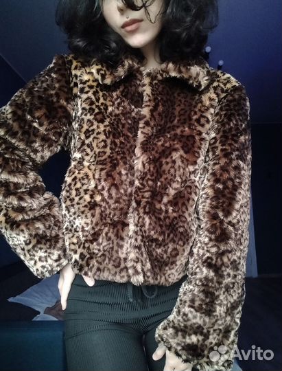 Леопардовая шуба короткая