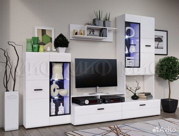 Стенка в гостиную новая