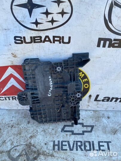 Крепление акб (корпус/подставка) Hyundai Solaris