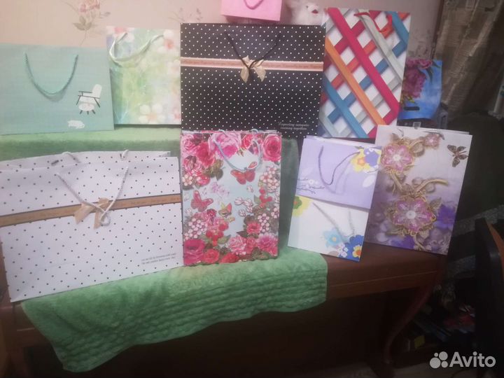 Пакеты подарочные