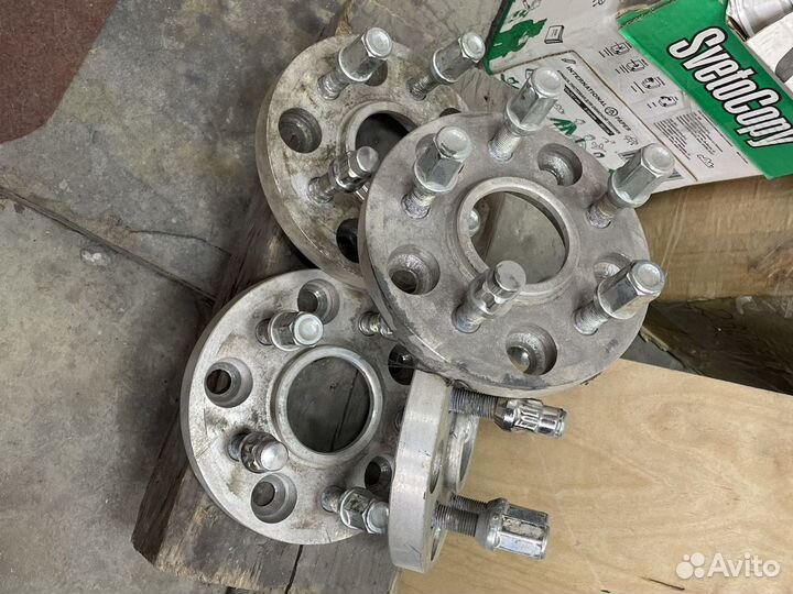 Проставки колёсные на Mercedes-G w463 Гелендваген