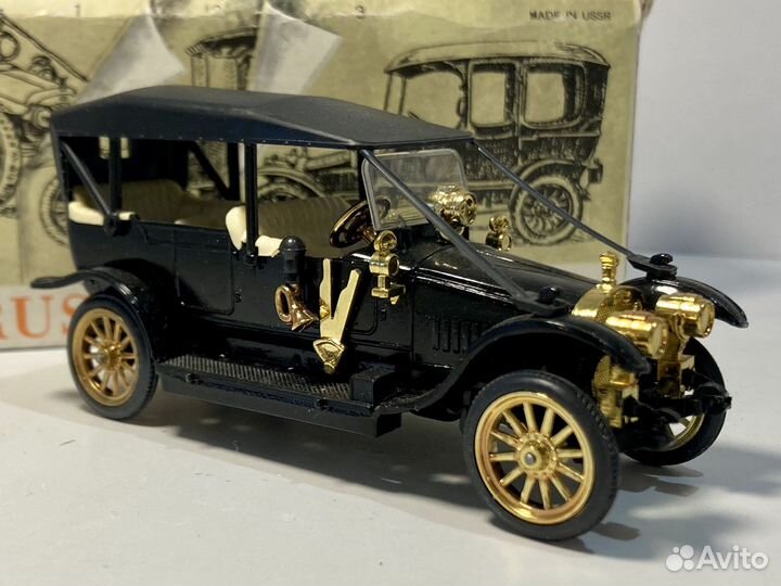 Масштабная модель Руссобалт С24-40 1:43 СССР