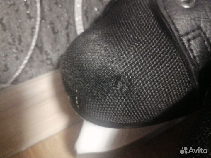 Каньки хоккейные