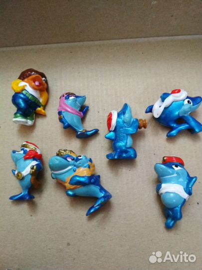 Фигурки из разных серий Киндер-сюрпризов