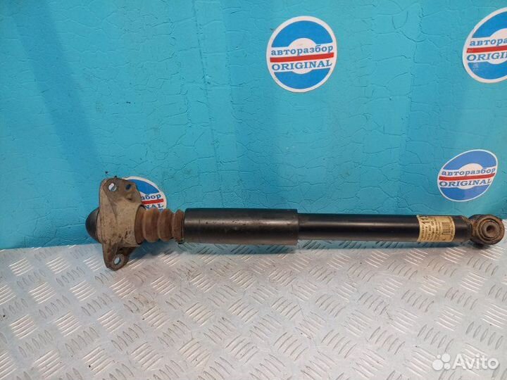 Амортизатор задний Volkswagen Passat B7 1.4 caxa