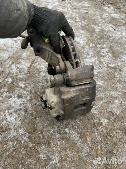 Киа рио 1 суппорт левый