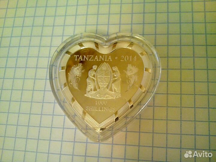 1000 Шиллингов 2014 г Павлины Любовь