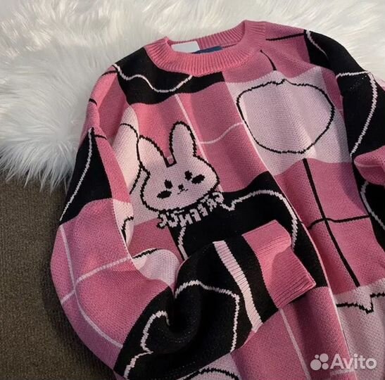 Черно-розовый свитер :)