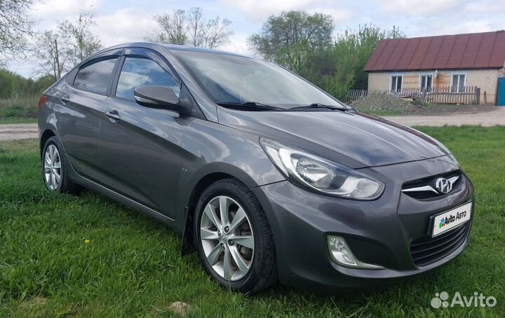 Hyundai Solaris 1.6 AT, 2012, 210 000 км