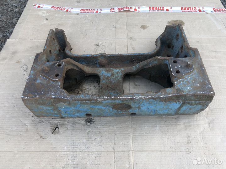 Брус передний Т-40