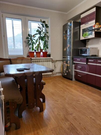 2-к. квартира, 56 м², 1/16 эт.