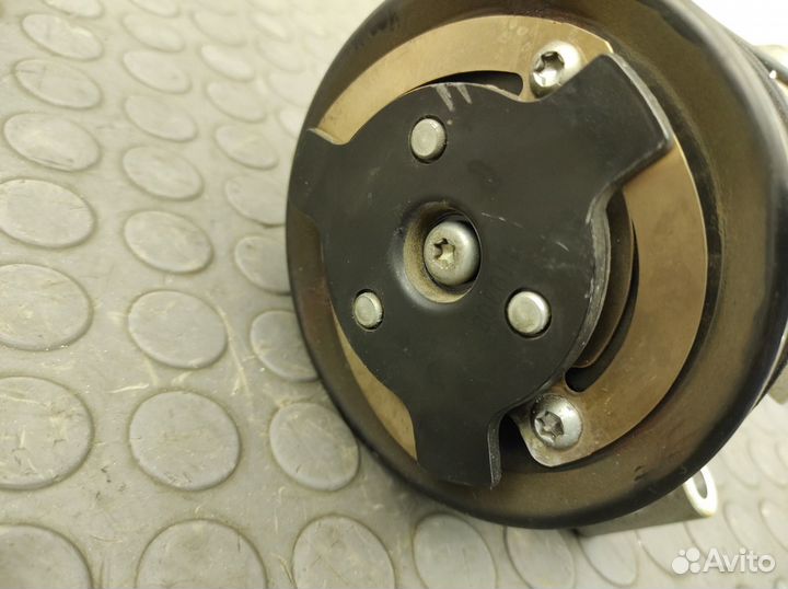 Компрессор системы кондиционирования BMW X1