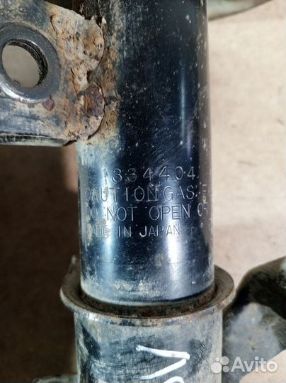 Амортизатор подвески Nissan Teana