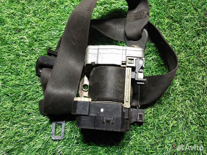 Ремень безопасности Mercedes-Benz E-Class (W210) 2