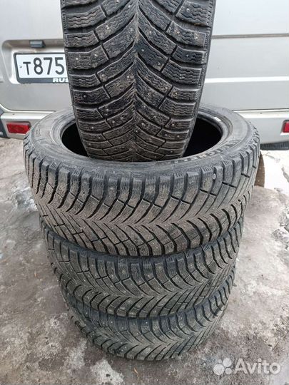Michelin X-Ice North 4 245/45 R19