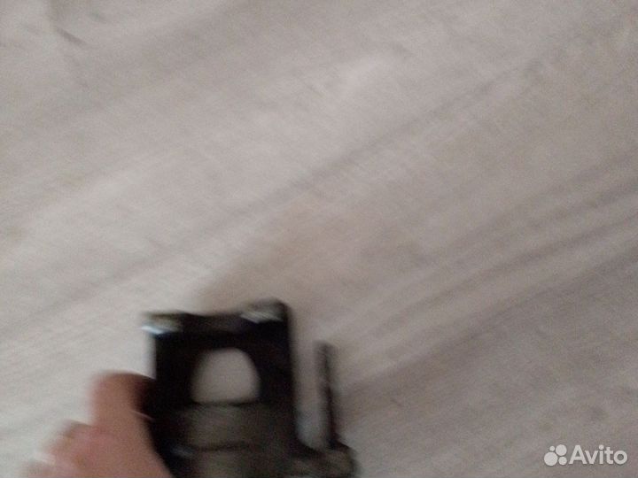 Суппорт задний левый