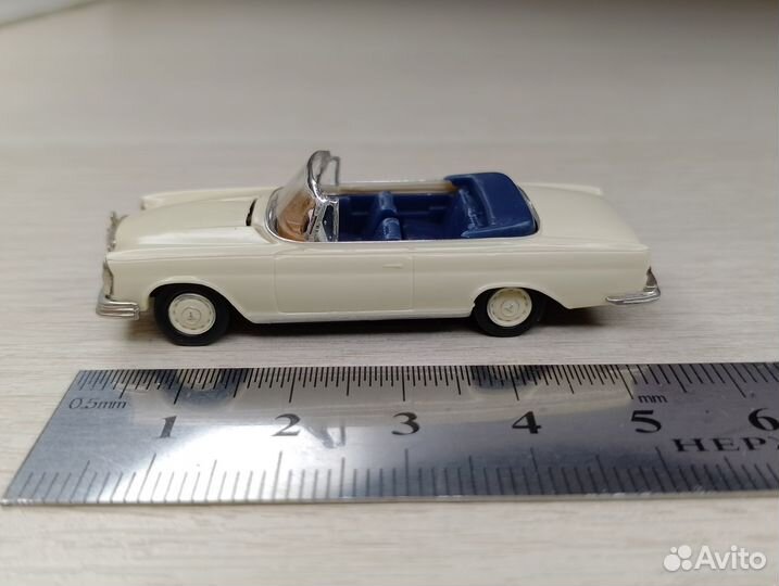 A26.1) Mercedes Benz 280SE Cabrio (W111) 1961-1971