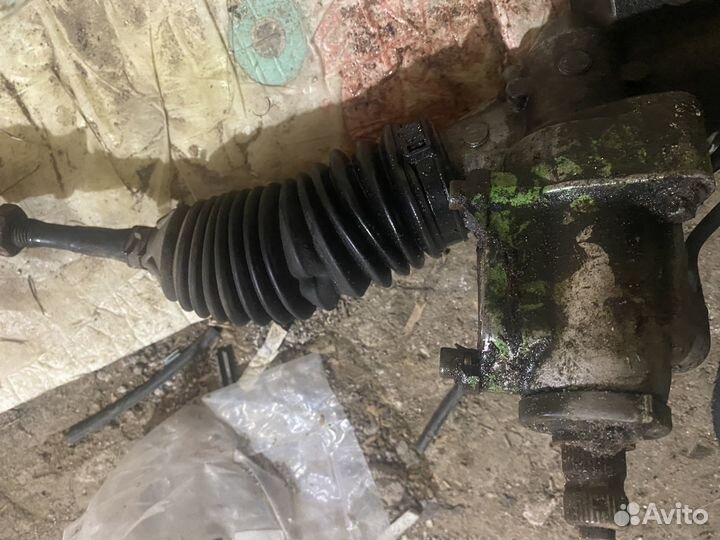 Рулевая рейка Infiniti m35