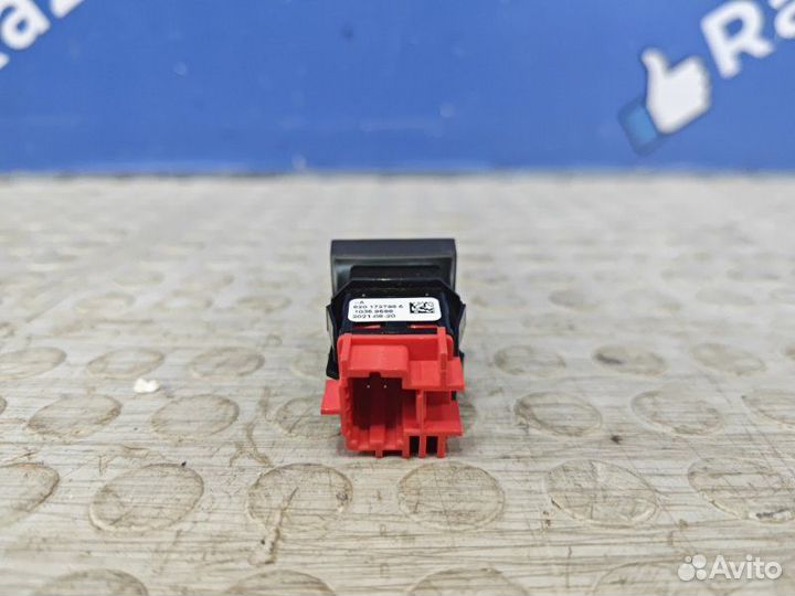 Кнопка Renault Kaptur