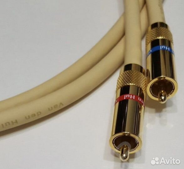 Кабель межблочный RCA Van Den Hul The Name