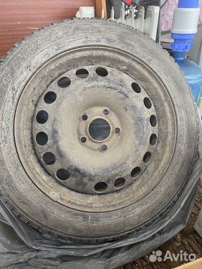 Continental IceContact 2 215/60 R16