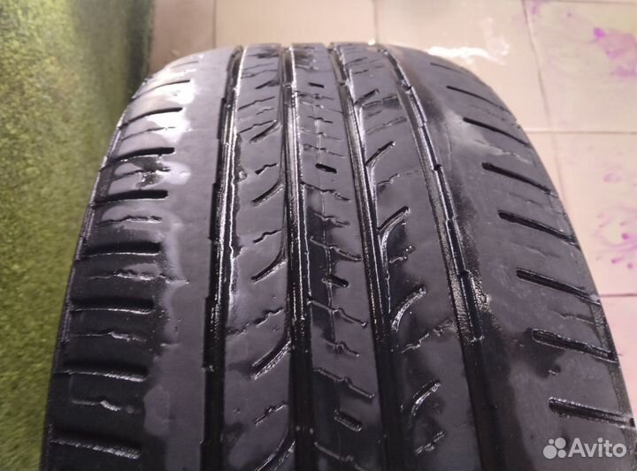 Bridgestone Dueler H/T 843 215/65 R17 96H