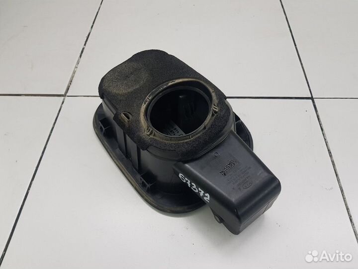 Лючок бензобака в сборе (Kia Cerato IV)