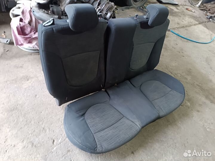 Сиденье заднее Hyundai Solaris