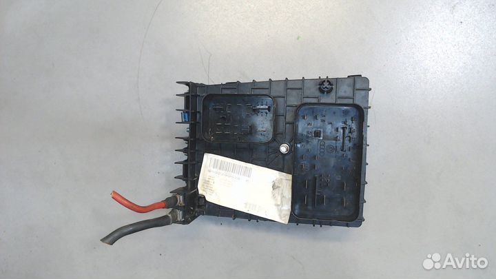 Блок предохранителей Volkswagen Touran, 2005