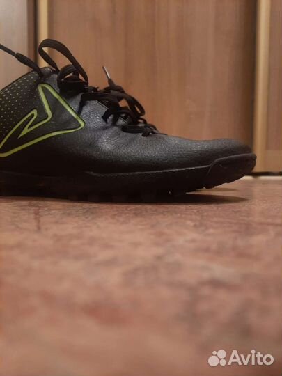 Кроссовки сороконожки