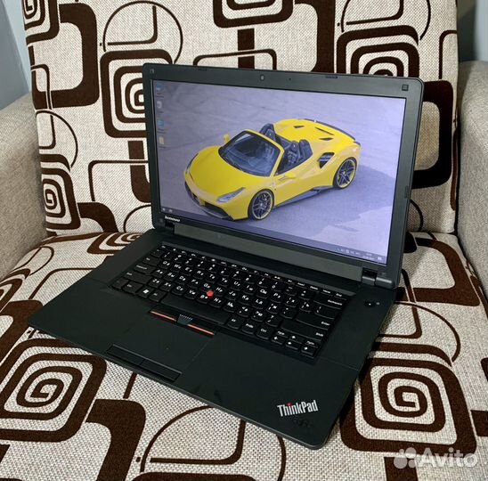 Ноутбук Lenovo Thinkpad Edge 15 на i5