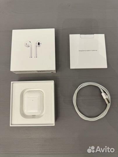 Apple AirPods 2 wireless charging case (оригинал)