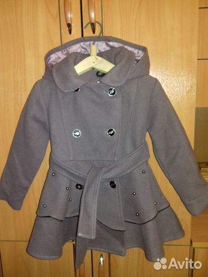 Димисезонное пальто для девочки р.28