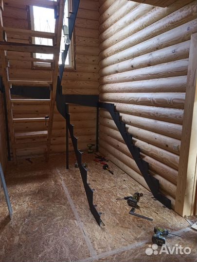 Лестница металлическая, деревянная, металлокаркас