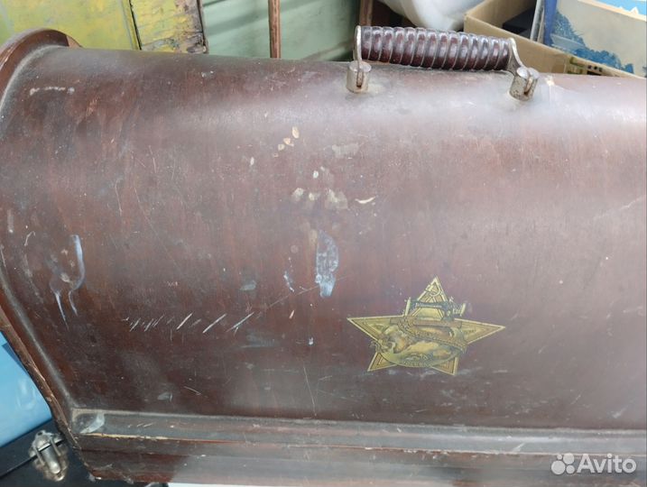 Швейная машинка