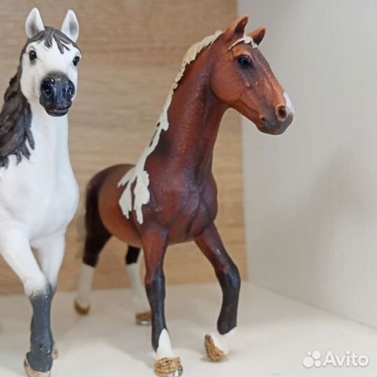Фигурки лошадей schleich