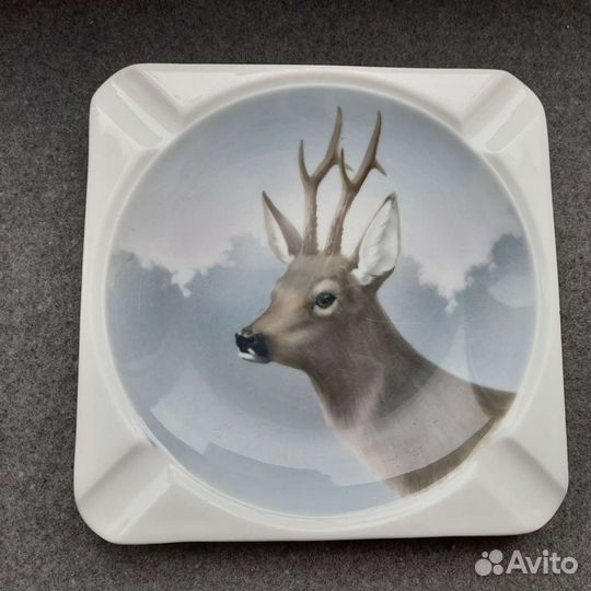 Антикварная пепельница олень