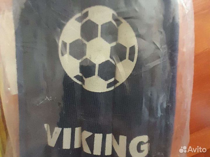 Щитки футбольные