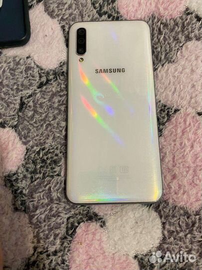 Телефон Samsung а 50