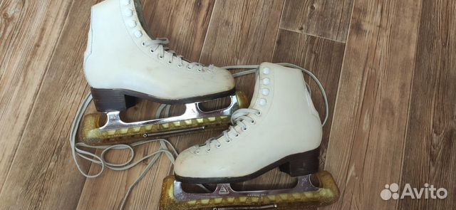 Коньки для фигурного катания