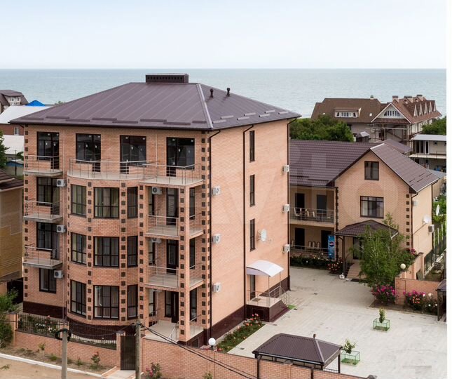 Гостиница, 967 м²