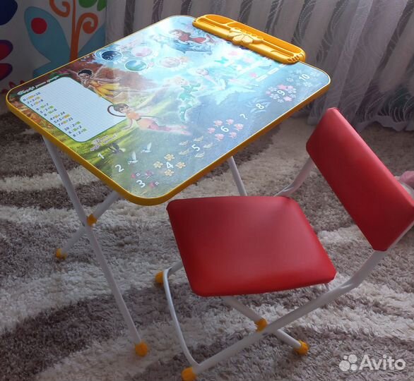 Детский столик и стульчик