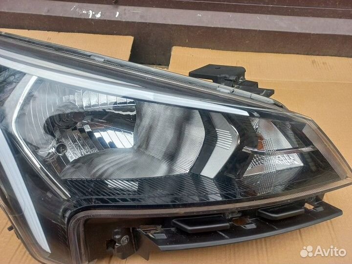 Фара правая KIA RIO RIO 2017