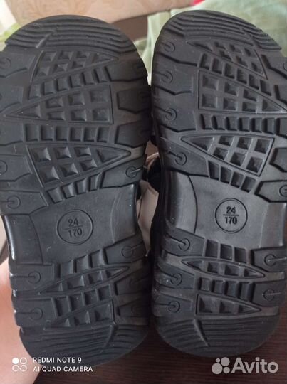 Сандалии уни