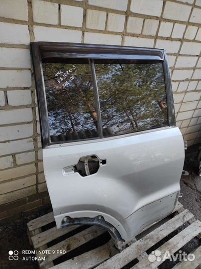 Дверь задняя правая Mitsubishi Pajero 3 рейсталинг
