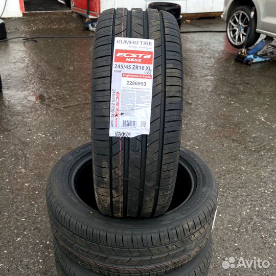Kumho Ecsta HS52 245/45 R18 100W