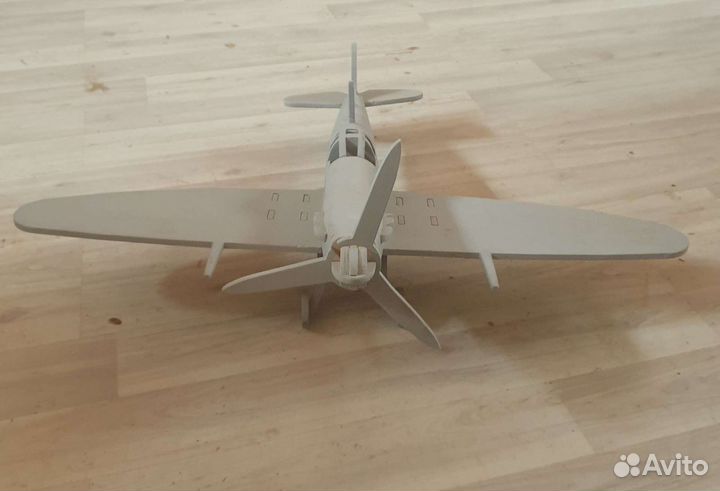 Продам модель самолёта