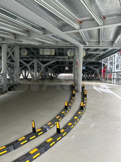 Машиноместо, 14 м²