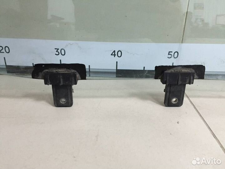 Стекло двери передней правой Hyundai Sonata 4 EF,T